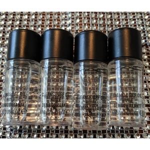 Mac - Cleanse Off  Oil Huile